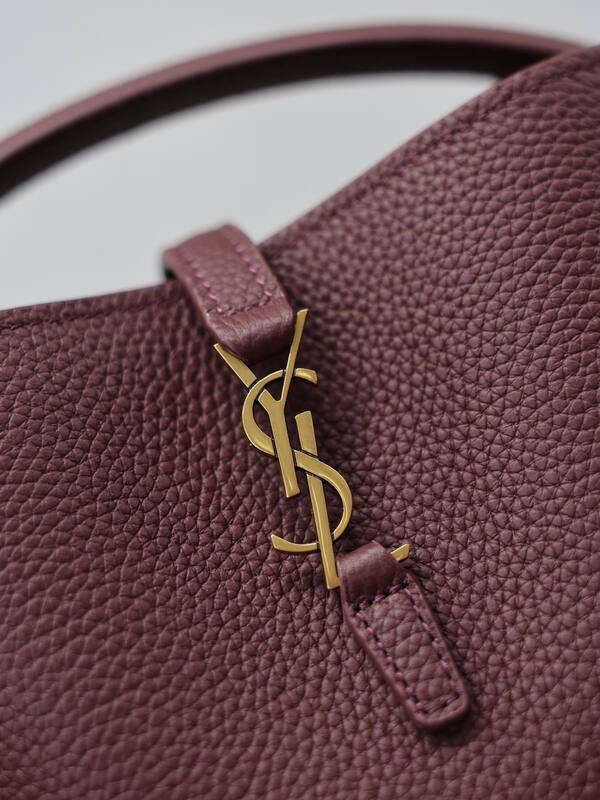 Saint Laurent Red everyday — Premium Replica