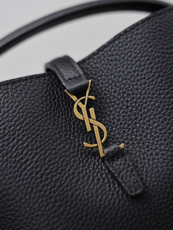 Saint Laurent Black everyday — Top Quality Replica