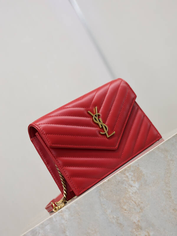 Saint Laurent Red everyday — Top Quality Replica