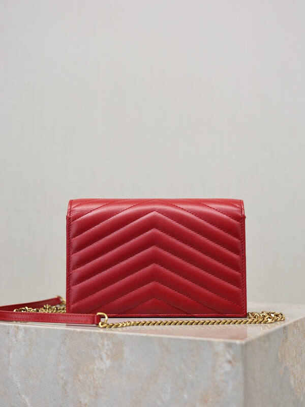 Saint Laurent Red everyday — Top Quality Replica