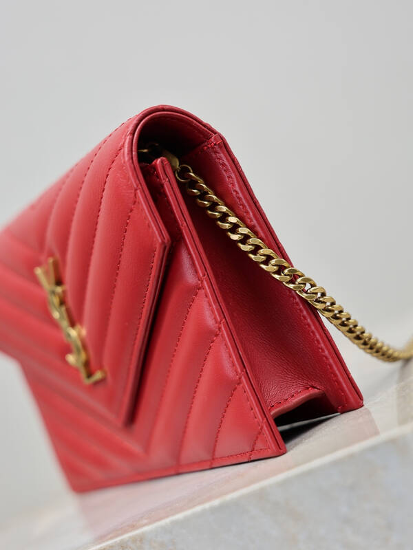 Saint Laurent Red everyday — Top Quality Replica