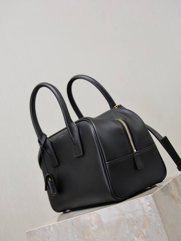 Saint Laurent Black everyday — Top Quality Replica