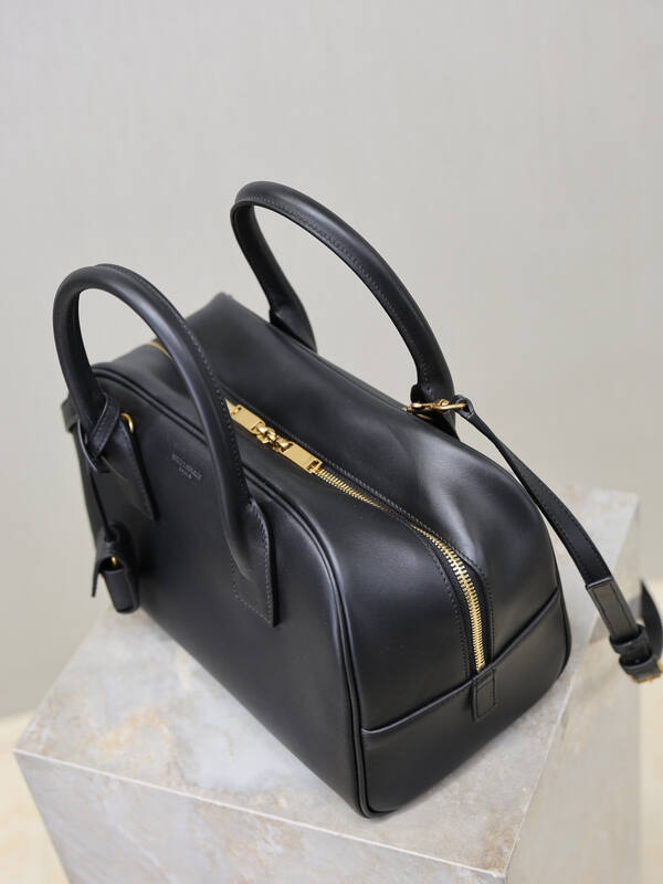 Saint Laurent Black everyday — Top Quality Replica