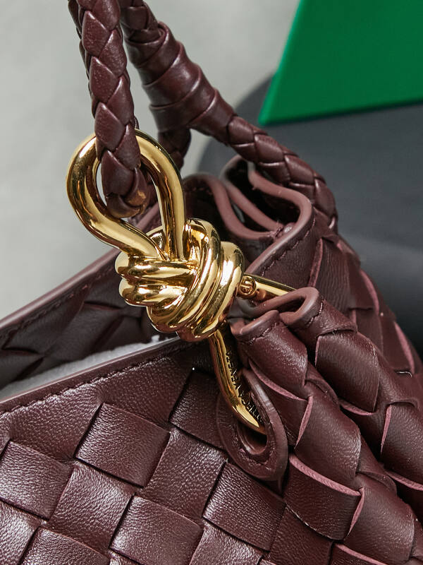 Bottega Veneta Brown 25x18x10cm shoulder bag — AAA Quality Replica