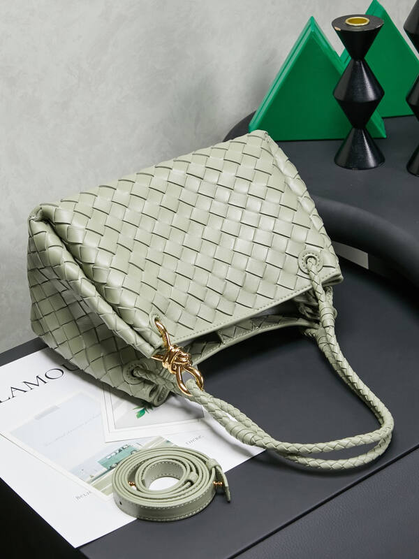Bottega Veneta Green 25x18x10cm shoulder bag — 1:1 Replica