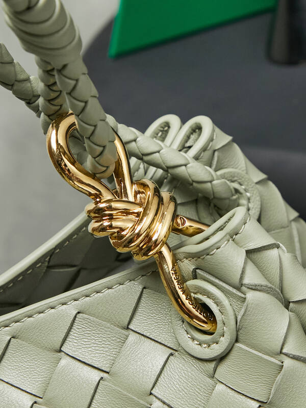 Bottega Veneta Green 25x18x10cm shoulder bag — 1:1 Replica