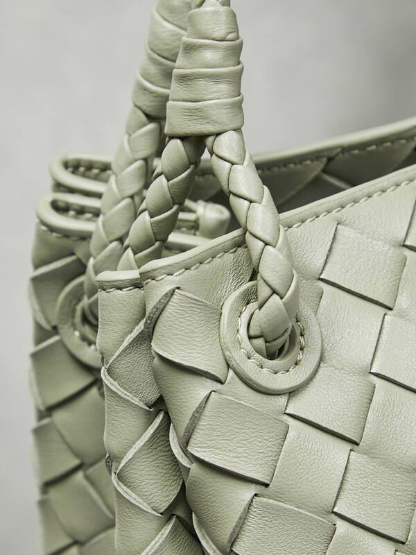 Bottega Veneta Green 25x18x10cm shoulder bag — 1:1 Replica