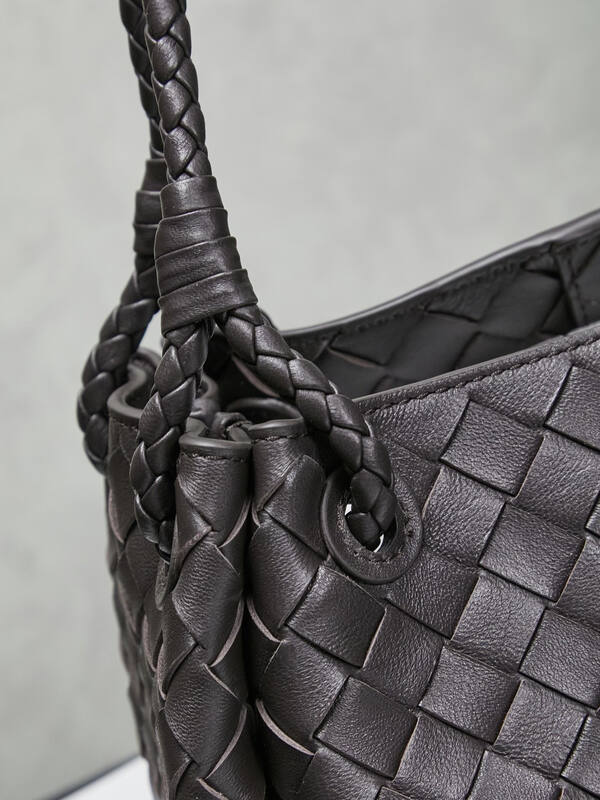 Bottega Veneta Grey 25x18x10cm shoulder bag — 1:1 Replica