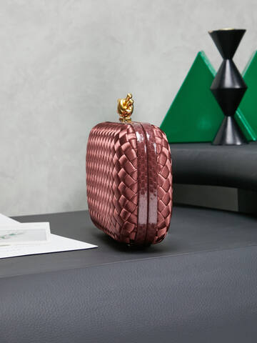 Bottega Veneta shoulder bag 1 1 Replica