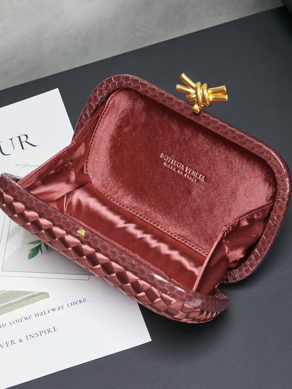 Bottega Veneta shoulder bag — 1:1 Replica