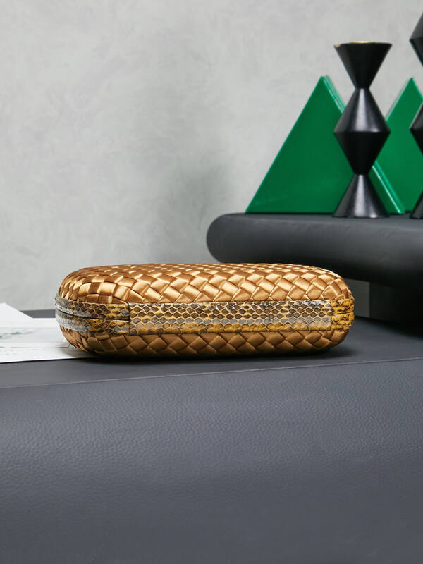 Bottega Veneta Gold shoulder bag — AAA Quality Replica