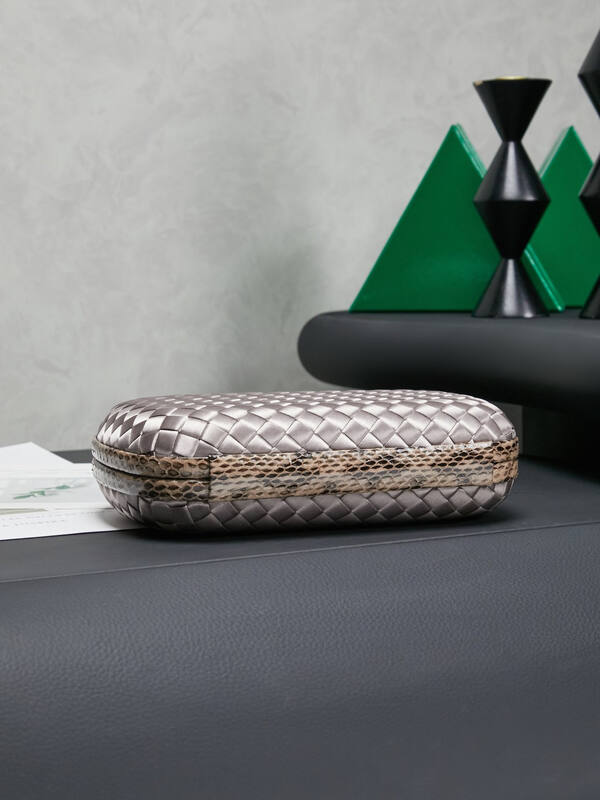 Bottega Veneta Silver Intrecciato satin with snakeskin trim clutch — Top Quality Replica