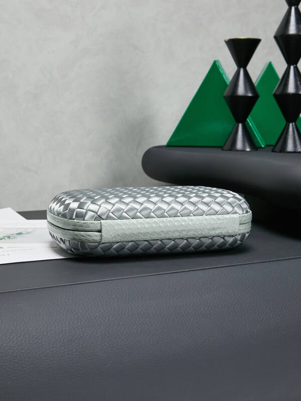 Bottega Veneta Silver Intrecciato Satin evening — 1:1 Replica