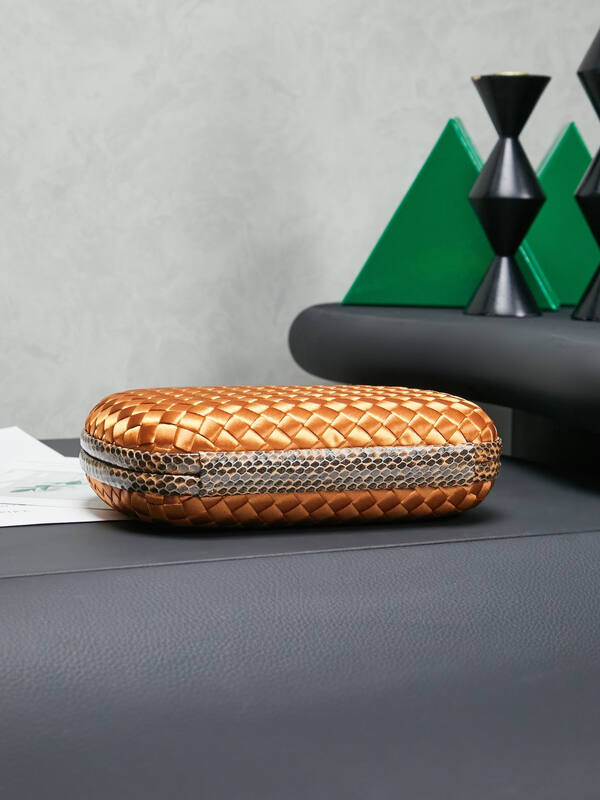 Bottega Veneta shoulder bag — AAA Quality Replica