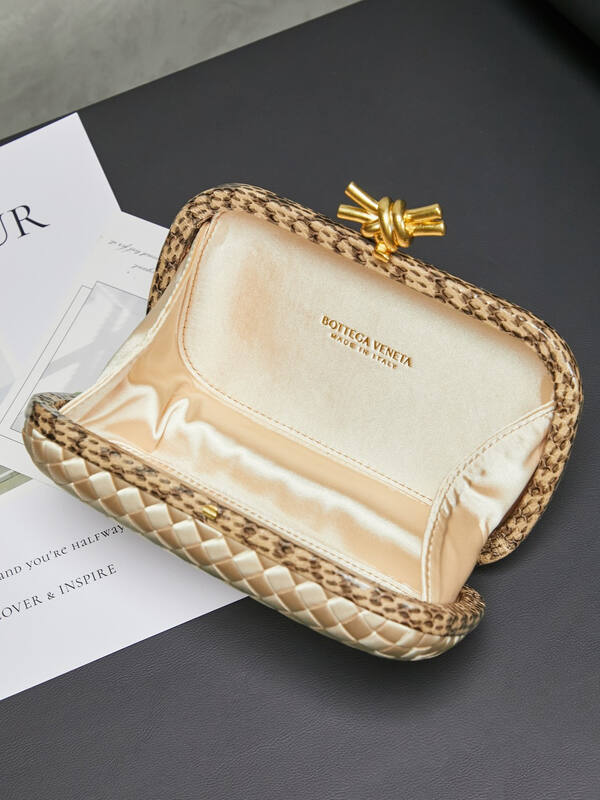 Bottega Veneta Champagne gold Intreccio satin with snakeskin trim clutch — 1:1 Replica