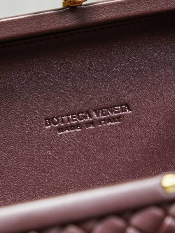 Bottega Veneta Knot Burgundy Intrecciato Leather clutch — Top Quality Replica