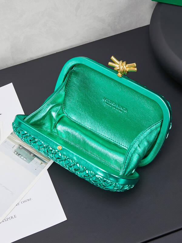 Bottega Veneta Green shoulder bag — AAA Quality Replica