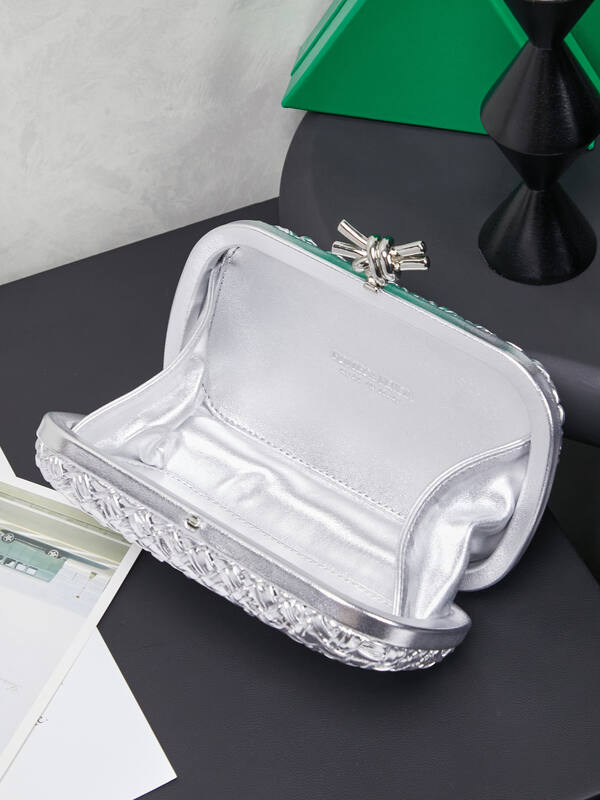 Bottega Veneta Silver shoulder bag — 1:1 Replica