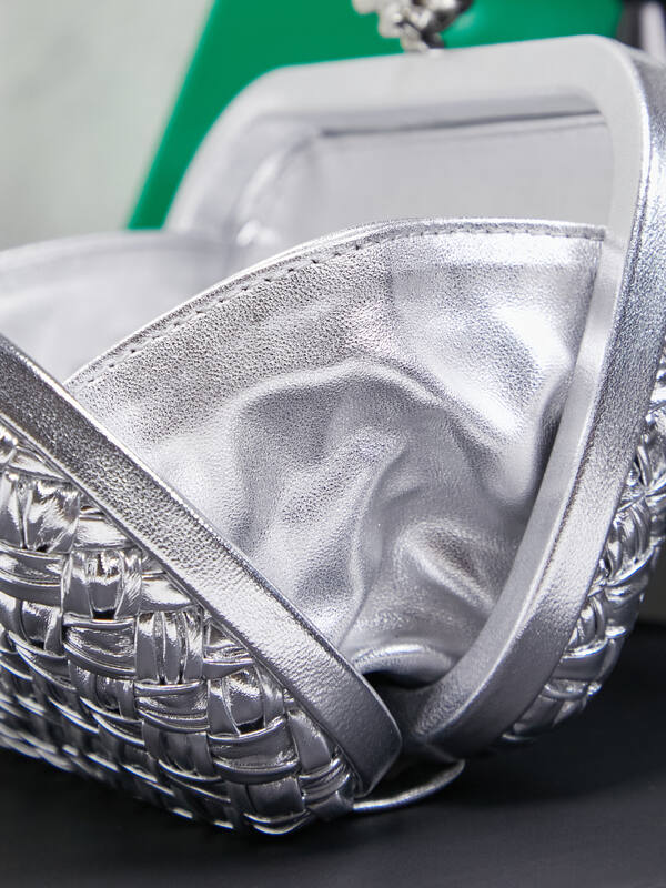 Bottega Veneta Silver shoulder bag — 1:1 Replica
