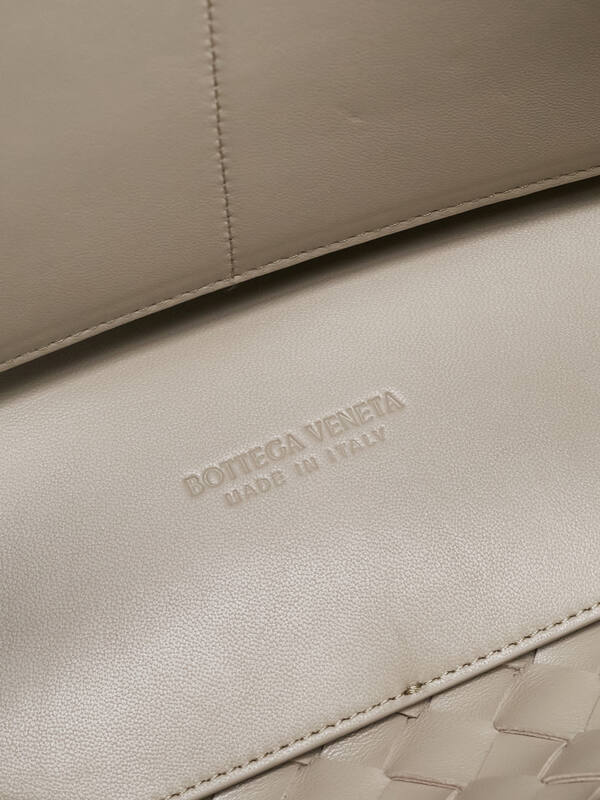 Bottega Veneta White shoulder bag — Top Quality Replica