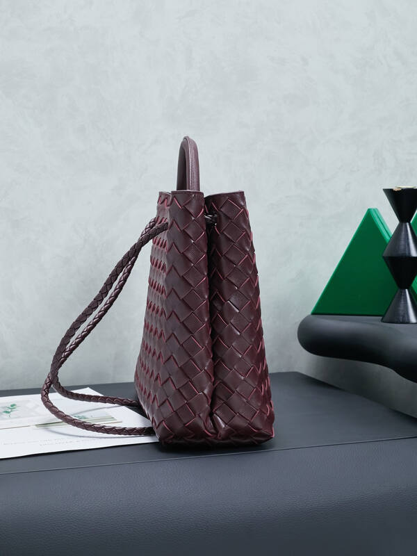 Bottega Veneta White shoulder bag — 1:1 Replica