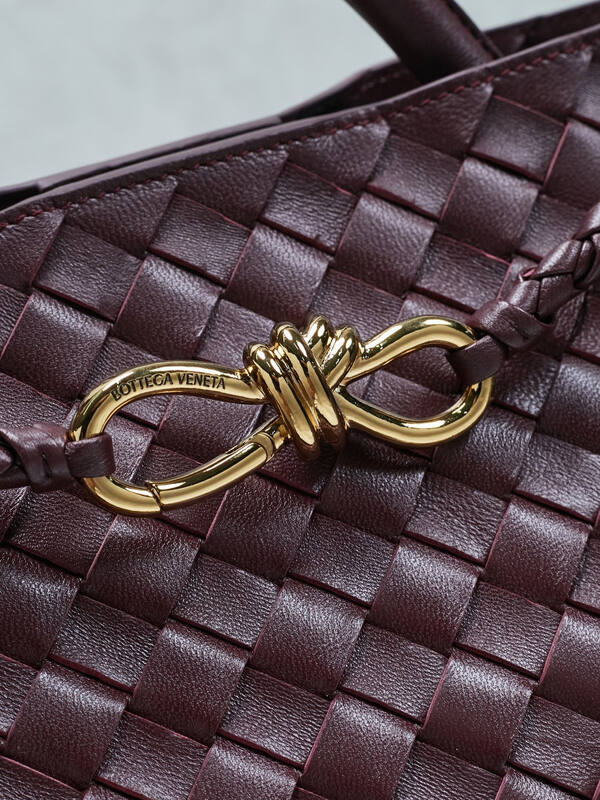 Bottega Veneta White shoulder bag — 1:1 Replica