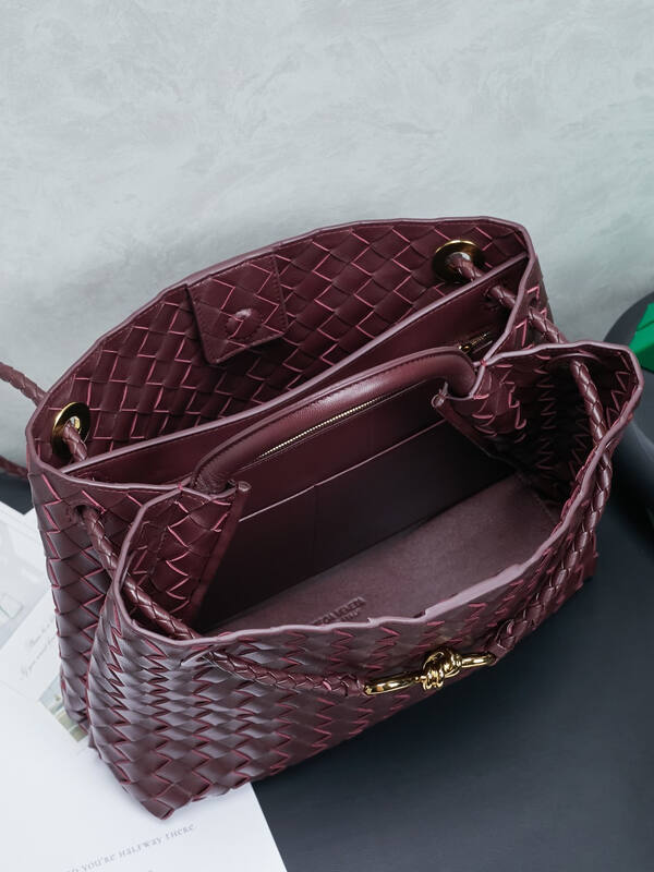 Bottega Veneta White shoulder bag — 1:1 Replica
