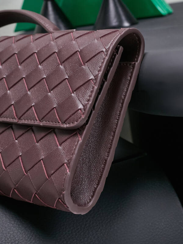 Bottega Veneta Brown shoulder bag — AAA Quality Replica