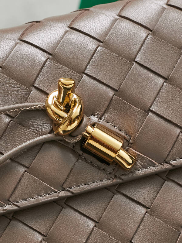 Bottega Veneta shoulder bag — Premium Replica