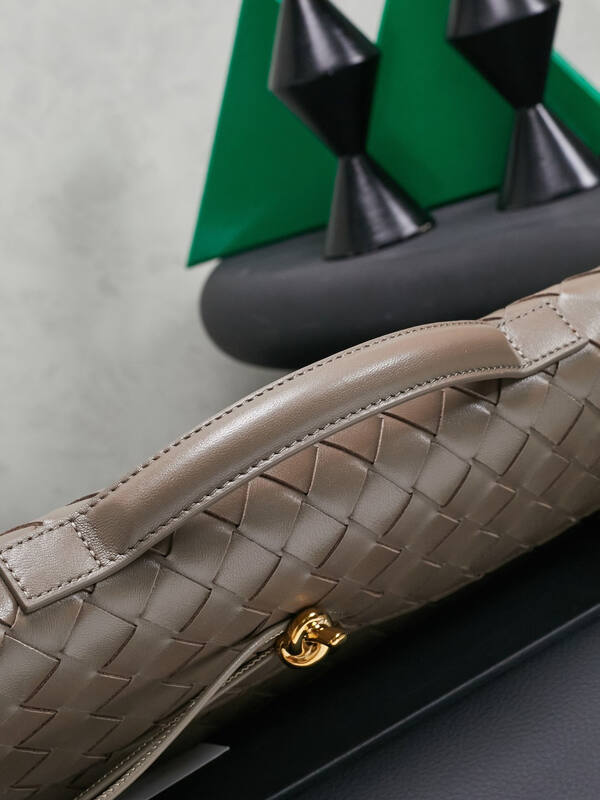 Bottega Veneta shoulder bag — Premium Replica
