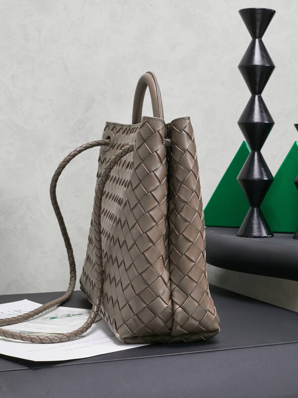 Bottega Veneta White shoulder bag — Top Quality Replica