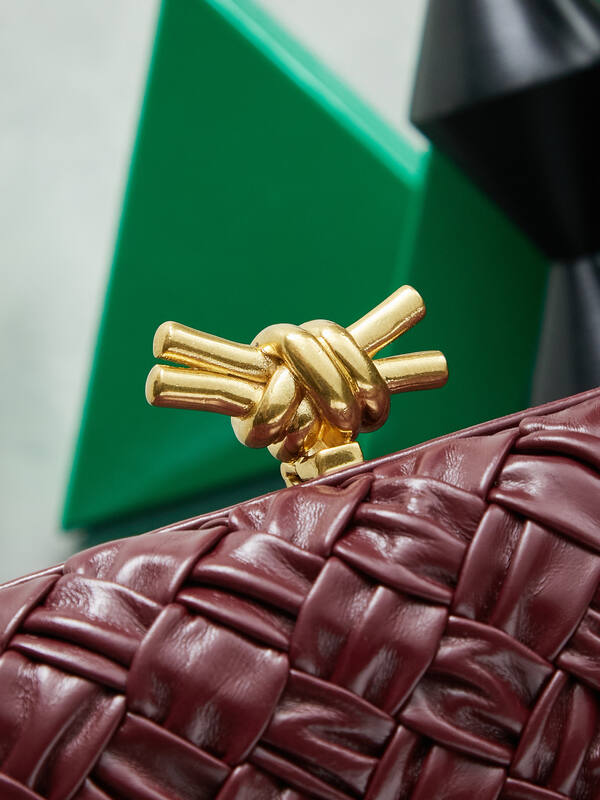 Bottega Veneta shoulder bag — Premium Replica