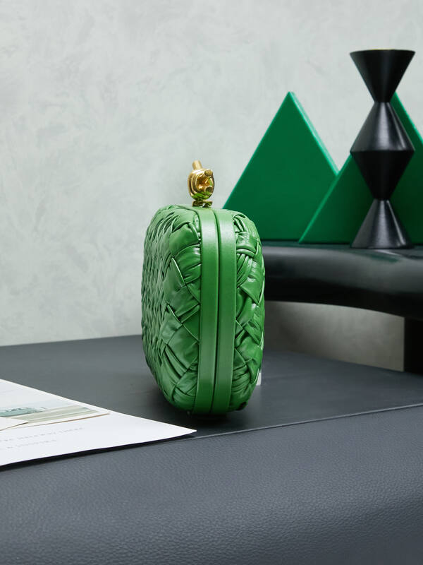 Bottega Veneta Green shoulder bag — AAA Quality Replica