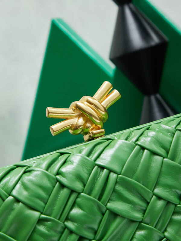 Bottega Veneta Green shoulder bag — AAA Quality Replica