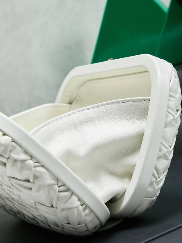 Bottega Veneta White shoulder bag — Top Quality Replica