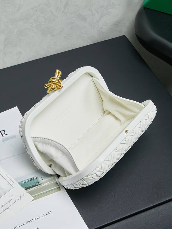 Bottega Veneta White shoulder bag — Top Quality Replica