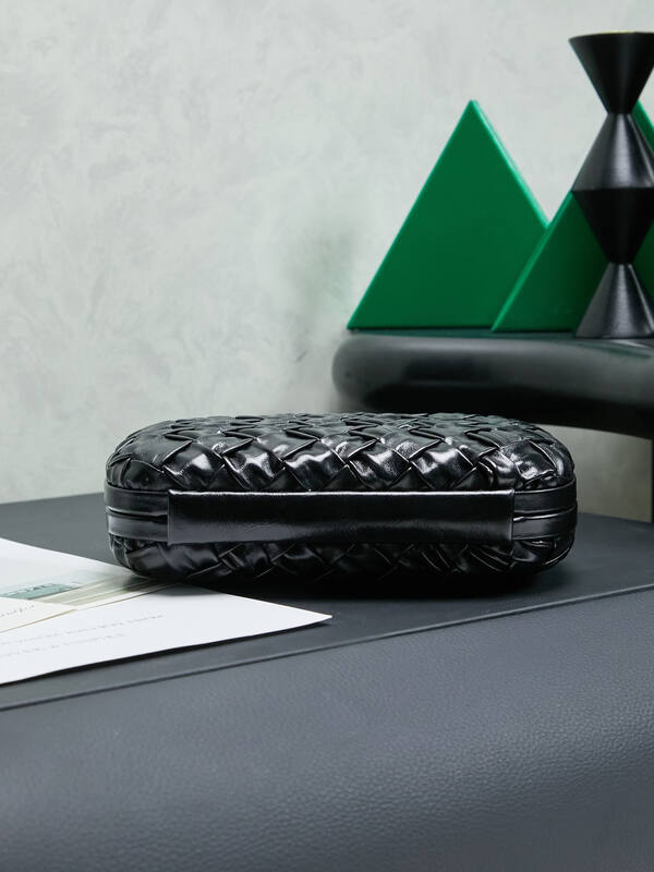 Bottega Veneta Black shoulder bag — AAA Quality Replica