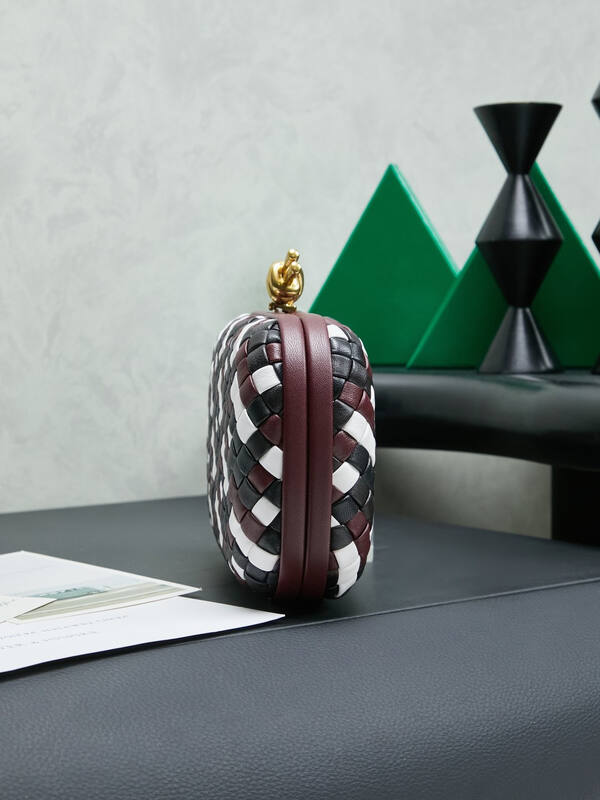 Bottega Veneta Black shoulder bag — Top Quality Replica