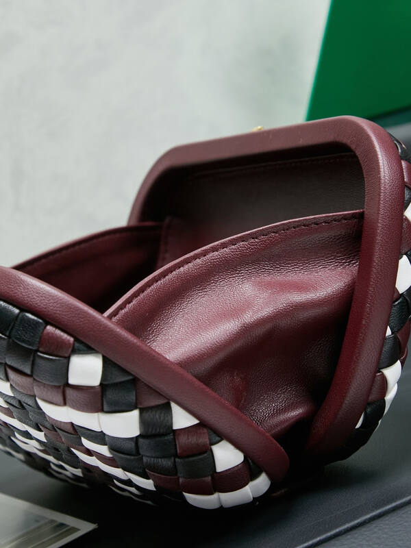 Bottega Veneta Black shoulder bag — Top Quality Replica