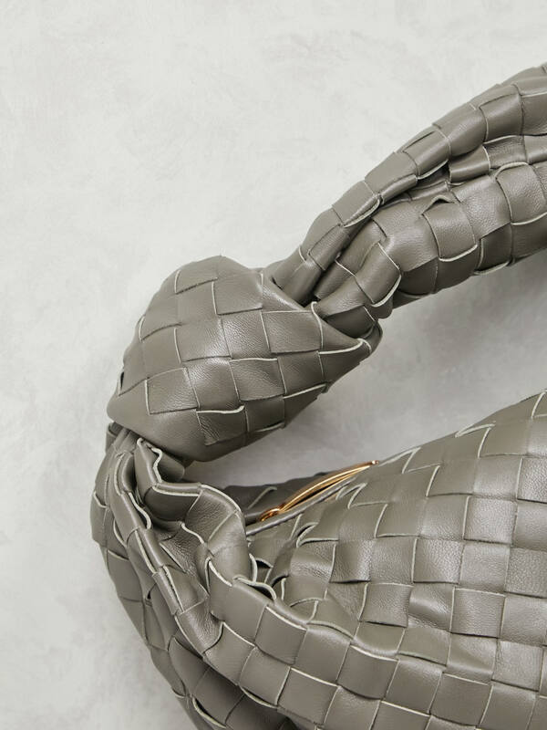 Bottega Veneta Gray 40x30x16cm shoulder bag — 1:1 Replica