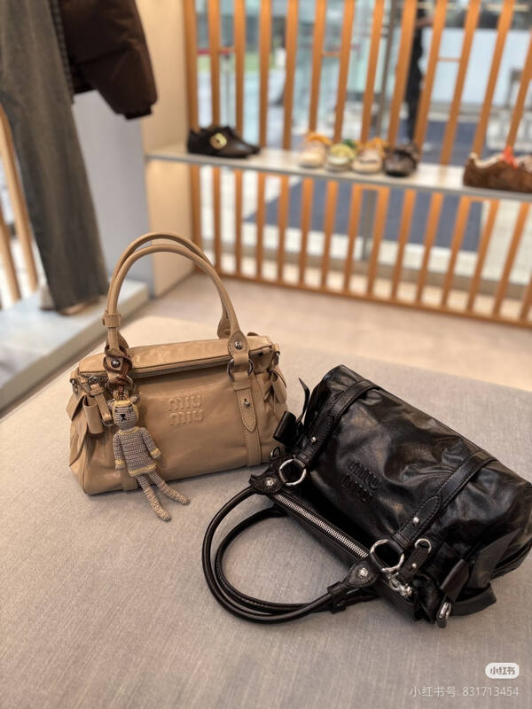 Miu Miu Black shoulder bag — AAA Quality Replica
