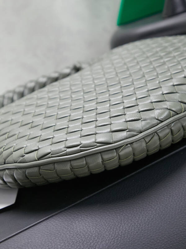 Bottega Veneta Green 40x30x16cm shoulder bag — 1:1 Replica