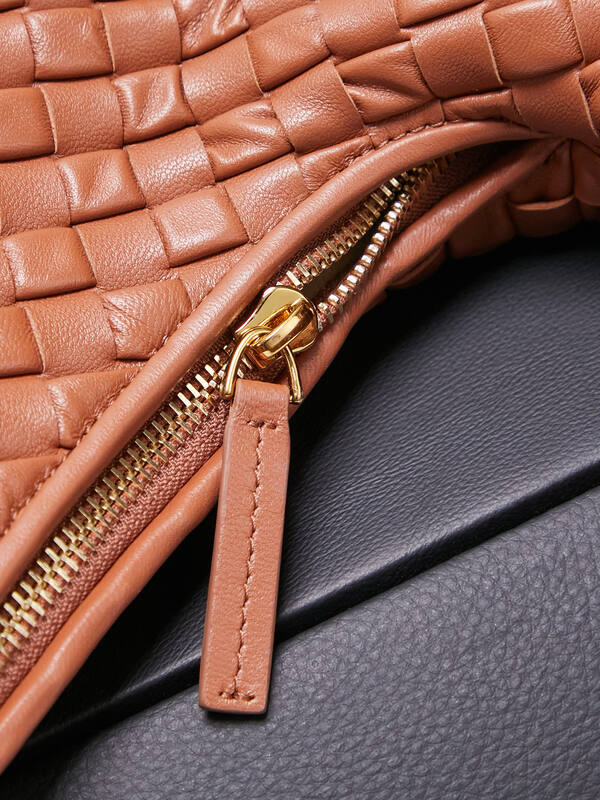 Bottega Veneta Brown 40x30x16cm shoulder bag — 1:1 Replica