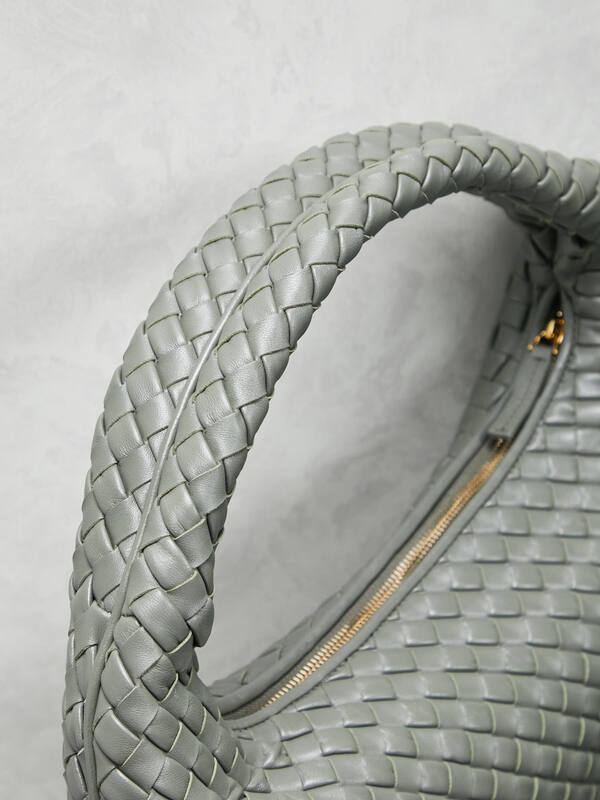 Bottega Veneta Green 40x30x16cm shoulder bag — AAA Quality Replica