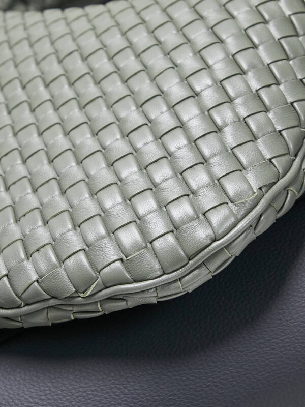 Bottega Veneta Green 40x30x16cm shoulder bag — AAA Quality Replica
