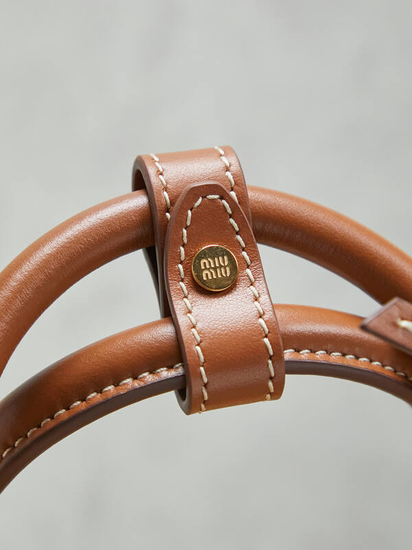 Miu Miu Brown 25x18x10cm shoulder bag — Top Quality Replica