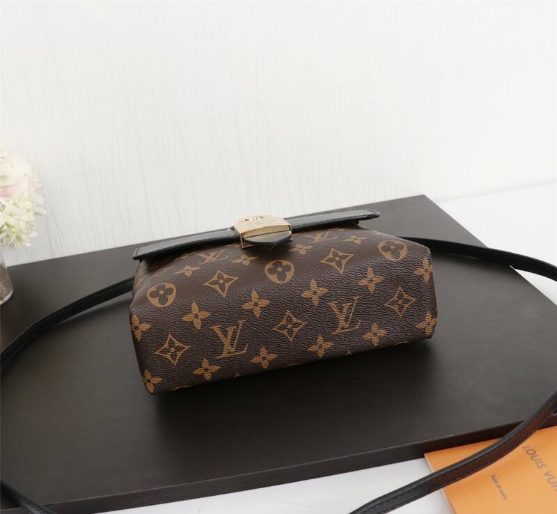 Louis Vuitton M43577 Monogram Epi Black 23 17 crossbody — AAA Quality Replica