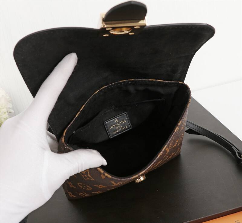 Louis Vuitton M43577 Monogram Epi Black 23 17 crossbody — AAA Quality Replica